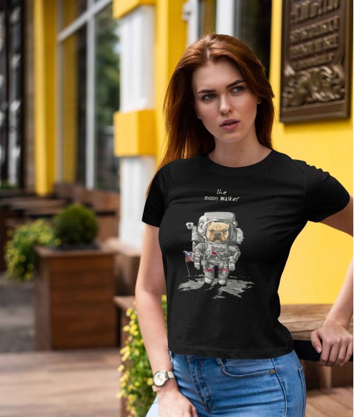 Дамска тениска с щампа Арт The moon walker dog